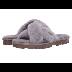 UGG Women's Fuzzalicious Slipper